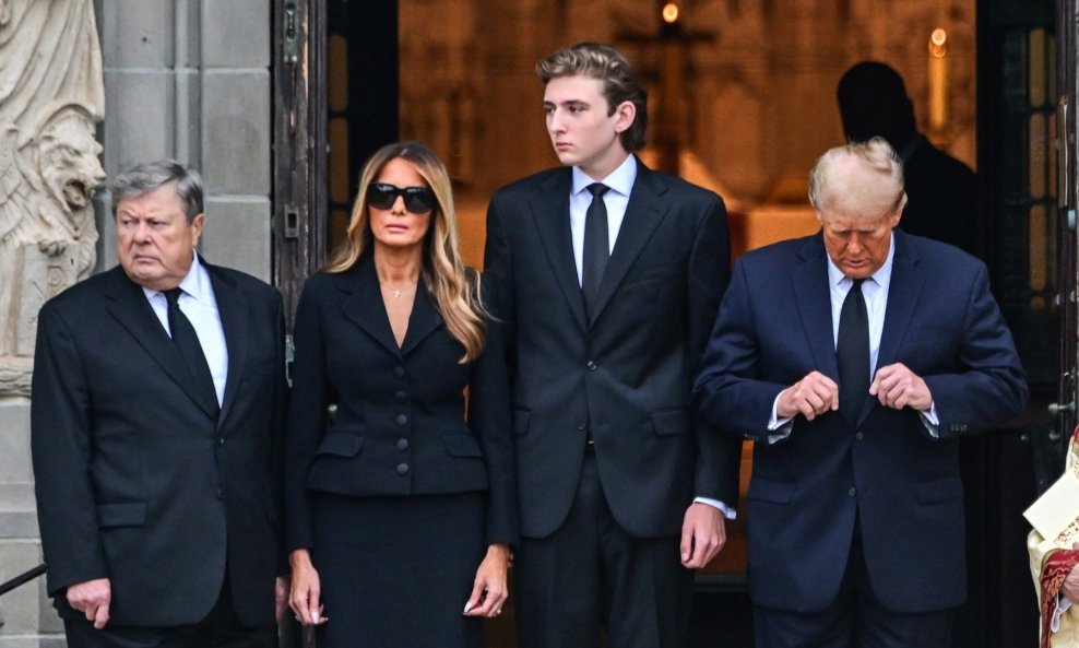 Viktor Knavs, Melania, Donald i Barron Trump