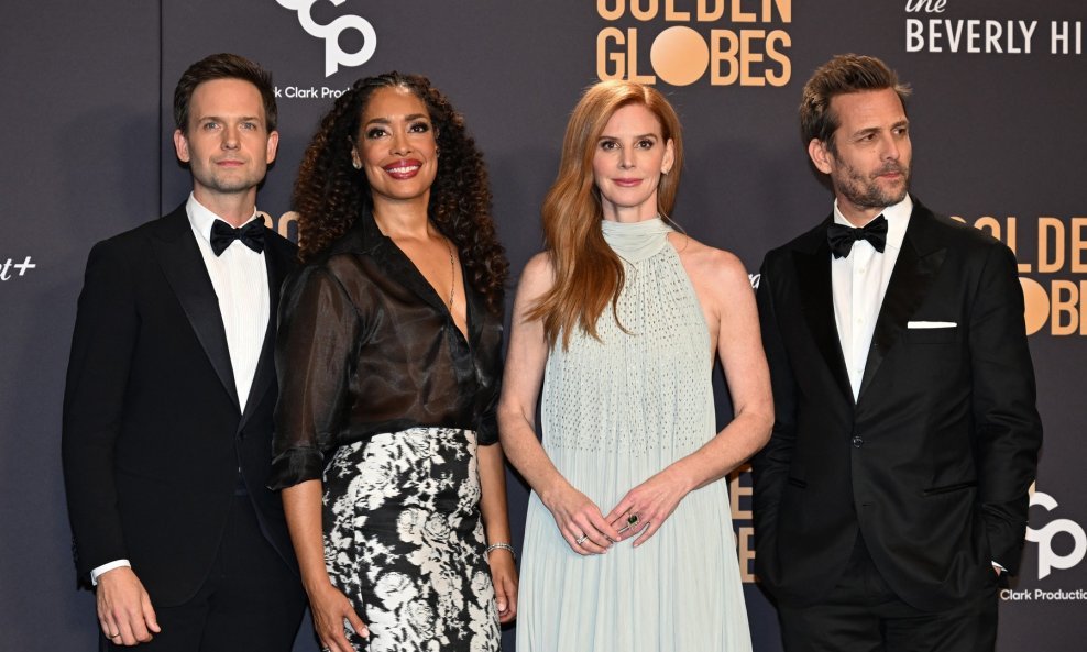 Gabriel Macht, Sarah Rafferty, Gina Torres i Patrick J. Adams