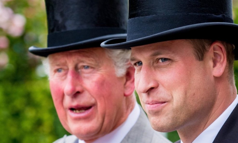 Kralj Charles III i princ William