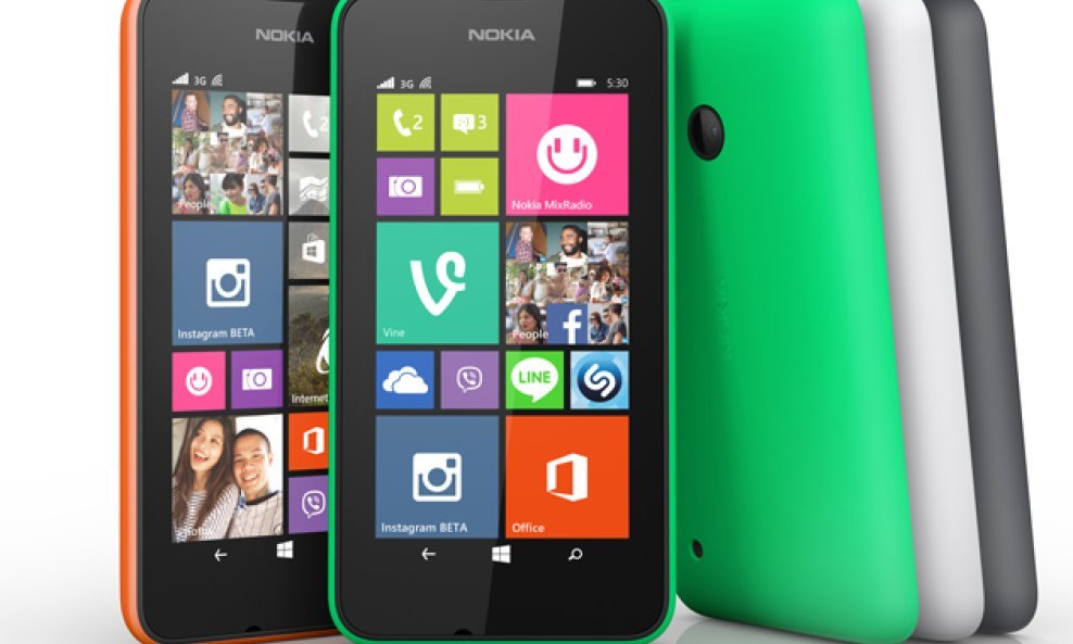 Lumia-530-Group_feat