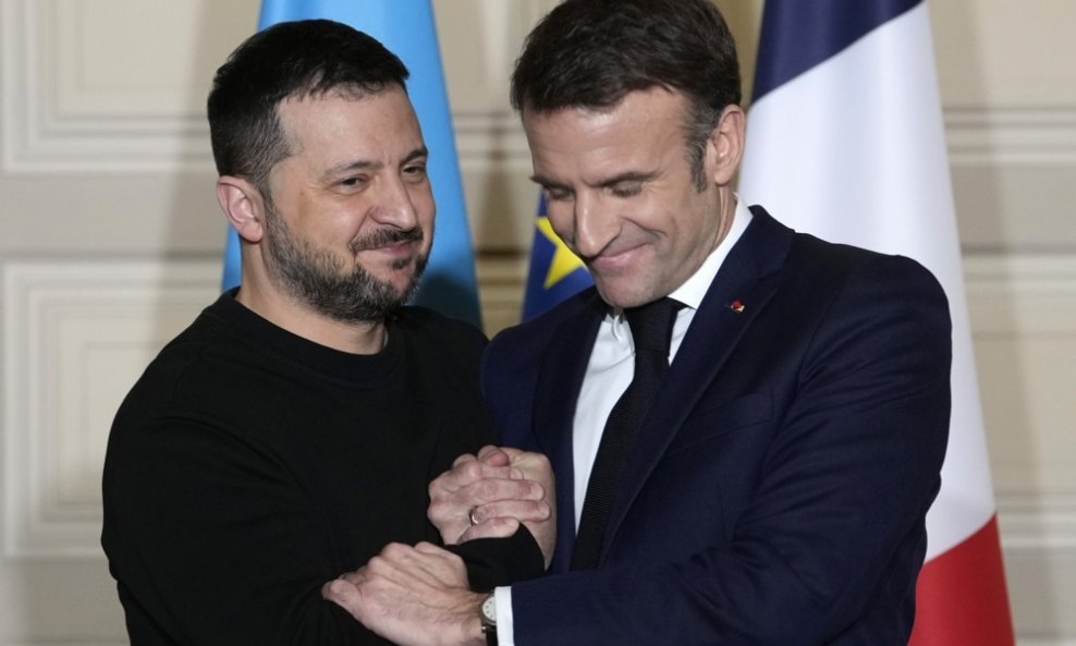 Volodimir Zelenski i Emmanuel Macron