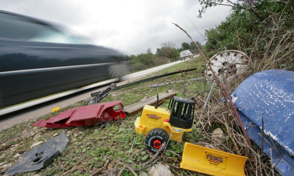 PROMETNA NESREĆA DIJETE