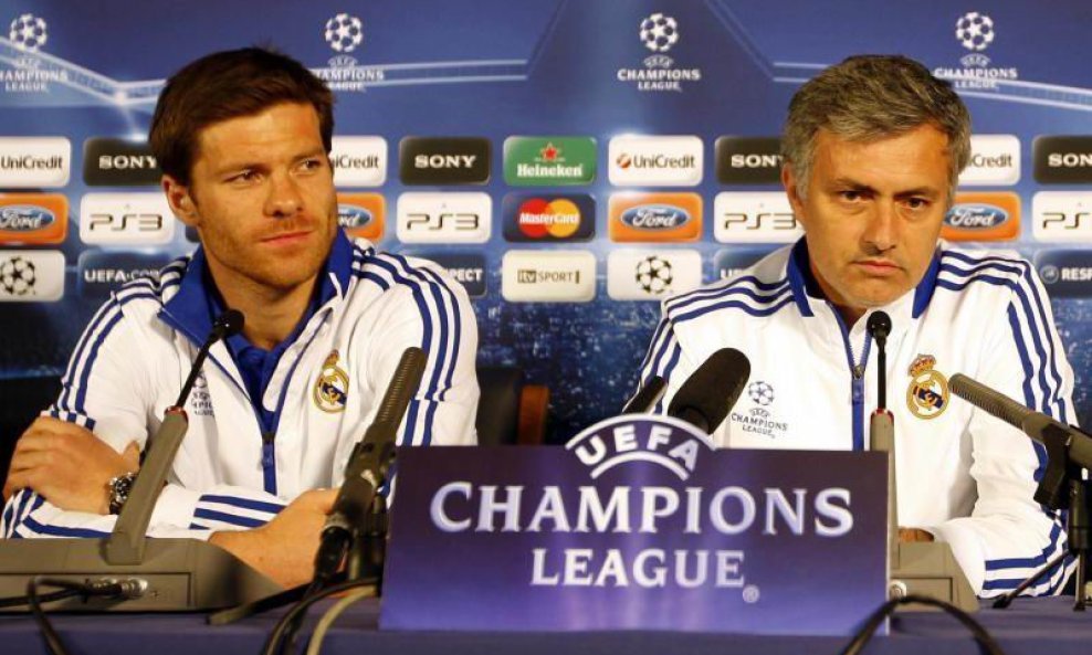 Jose Mourinho Xabi Alonso Jose Mourinho