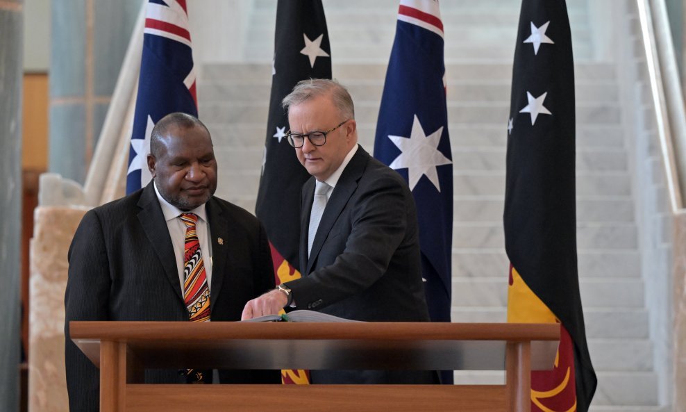 James Marape, premijer Papue Nove Gvineje i Anthony Albanese, premijer Australije