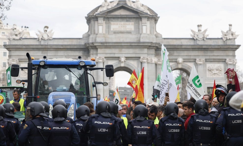 Prosvjedi poljoprivrednika u središtu Madrida, Španjolska