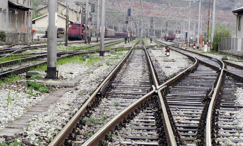 Potpisan je sporazum o financiranju dokumentacije za modernizaciju pruge Škrljevo-Rijeka-Jurdani