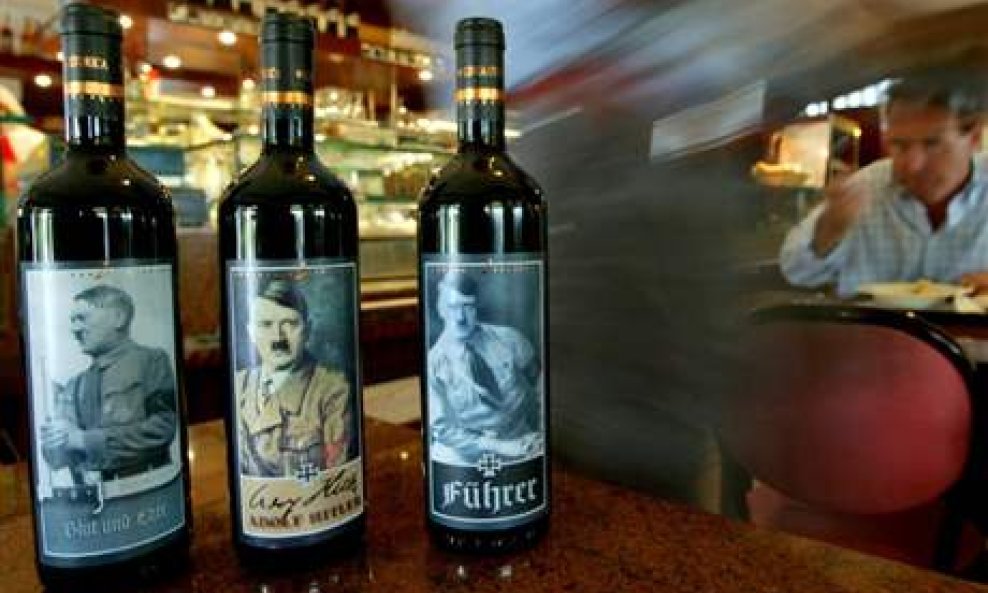 Adolf Hitler vino