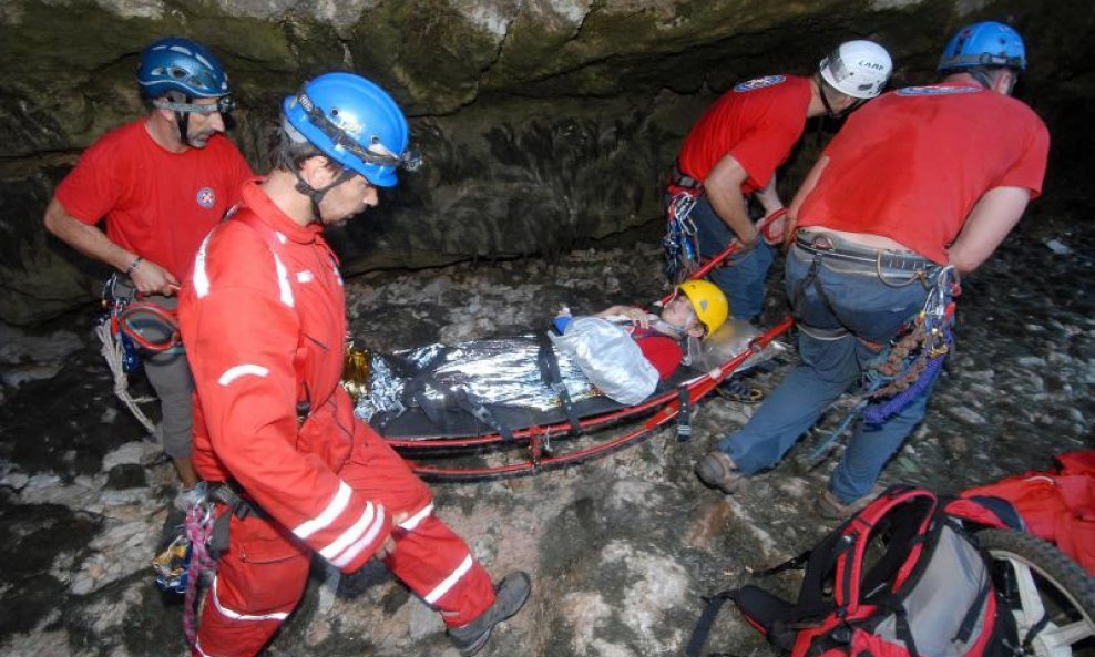 gorska služba spašavanja hgss