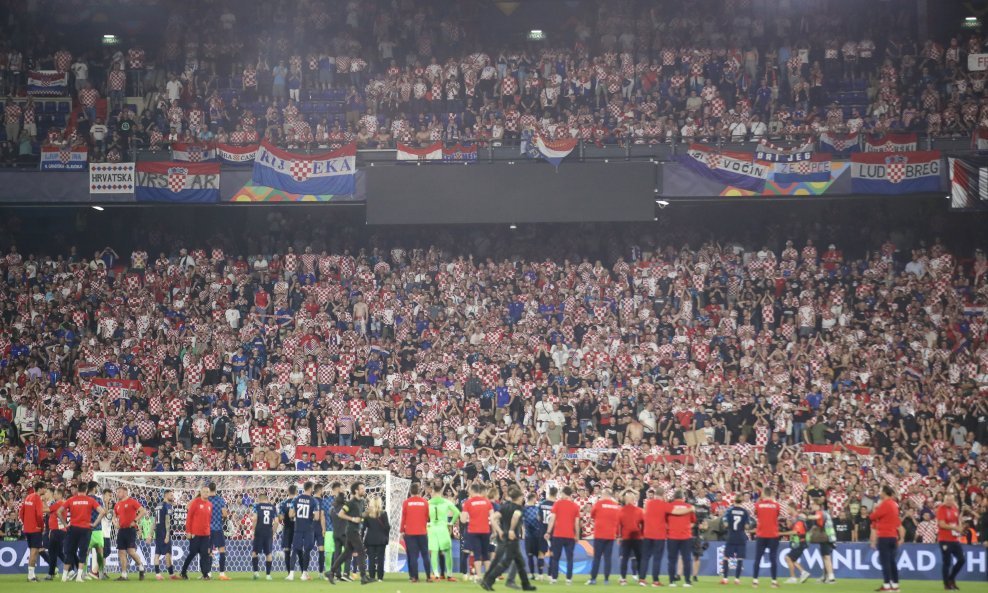 Hrvatski navijači u Rotterdamu