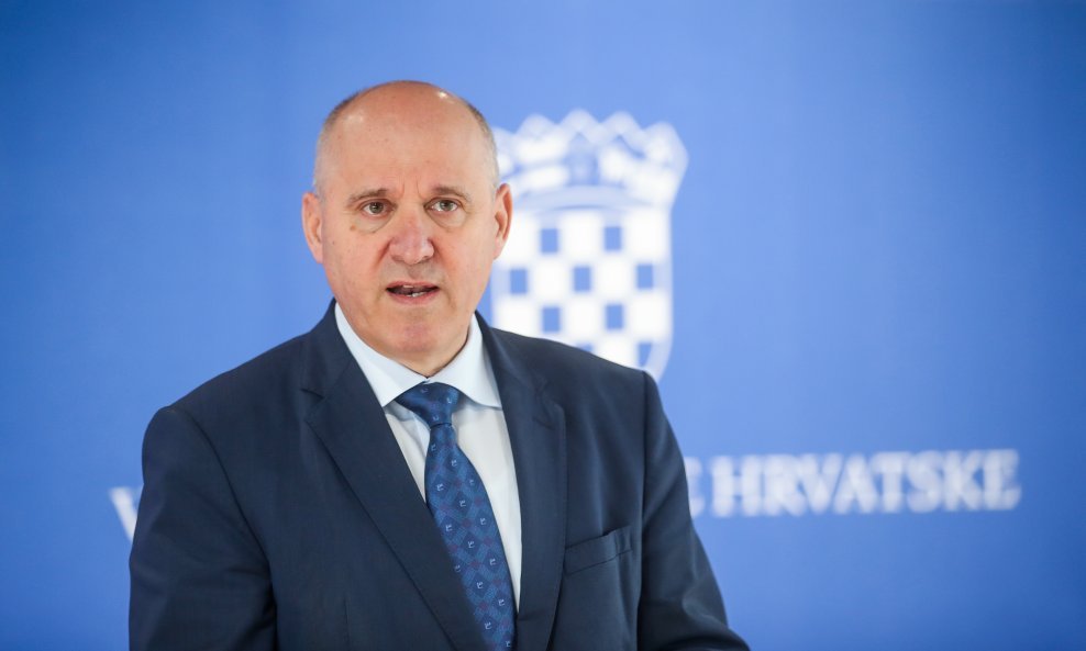 Branko Bačić, ministar graditeljstva