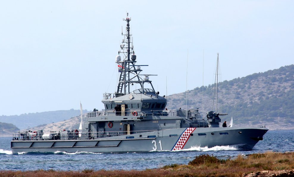 Prvi obalni ophodni brod pod imenom Omiš zaplovio je krajem 2018.