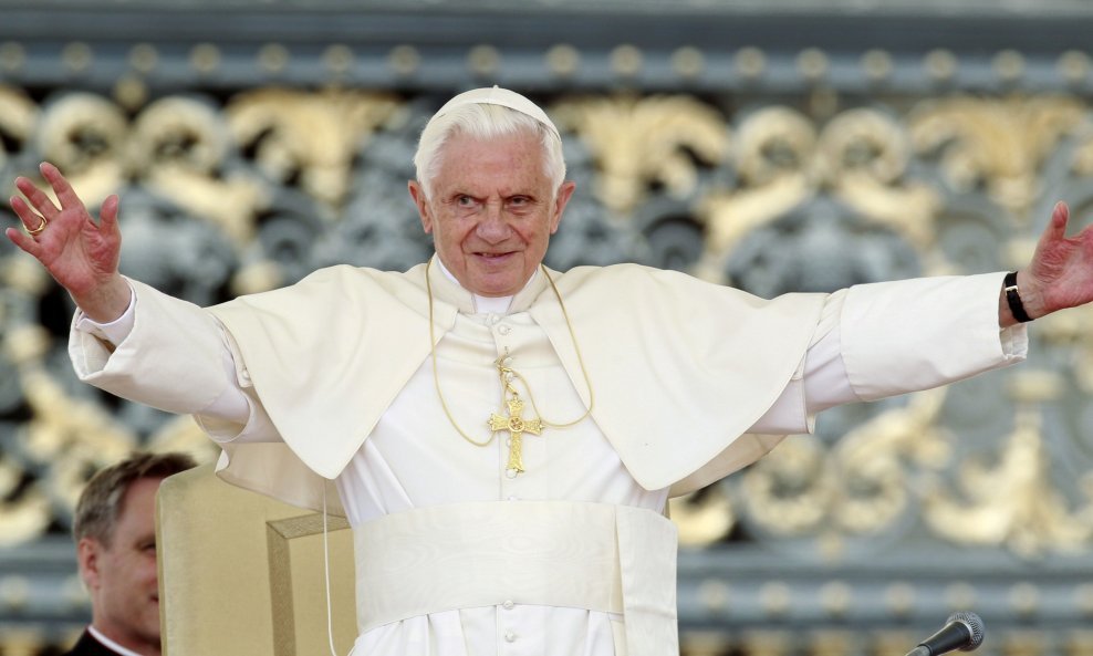 Papa Benedikt XVI (11)