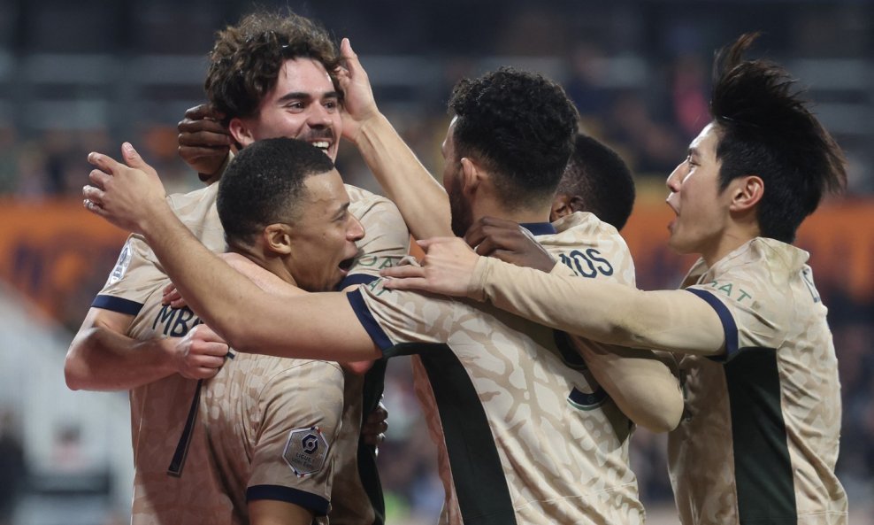 Mbappe je zabio tri gola za PSG