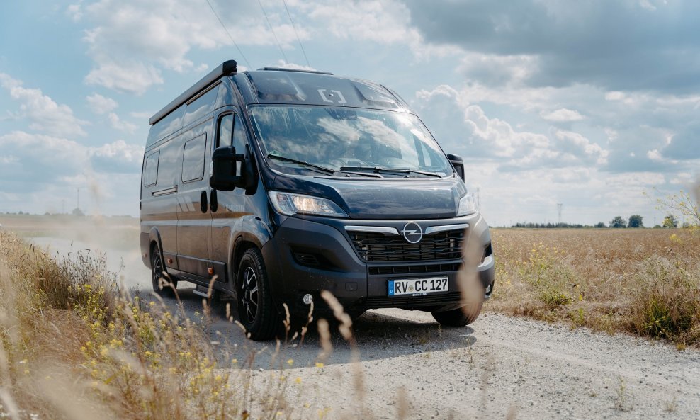 Opel Movano kao Crosscamp kamper