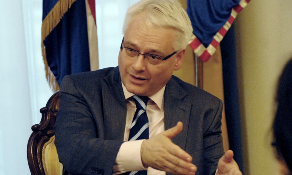 32  Ivo Josipović