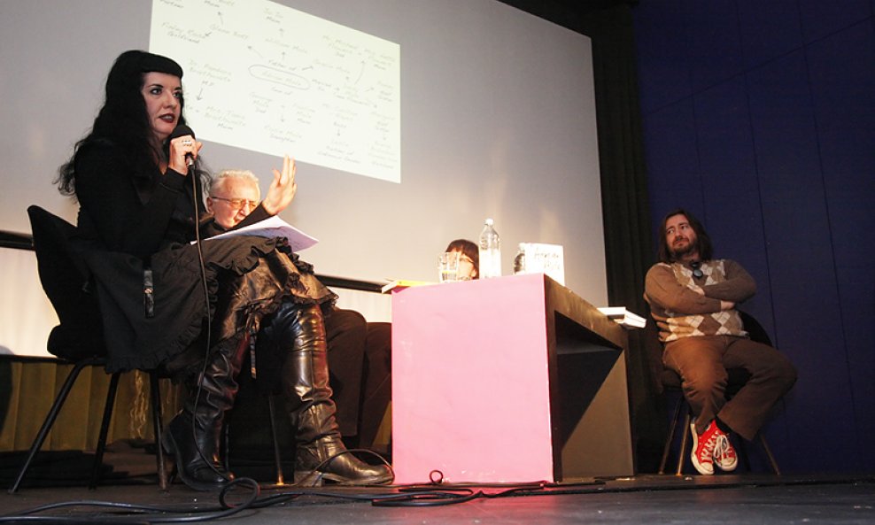 Promocija romana Adrian Mole i nemocne godine 2