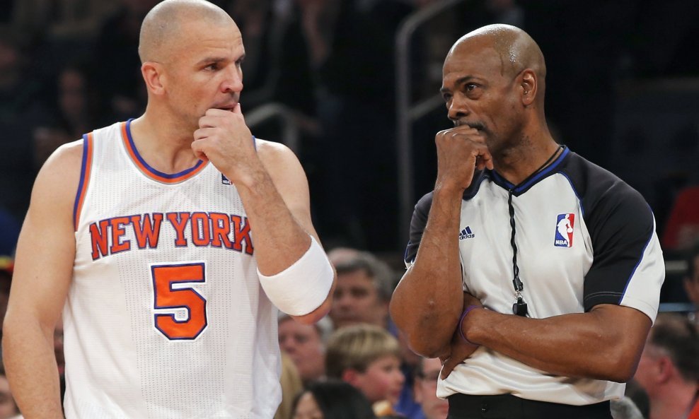 Jason Kidd i sudac Tom Washington