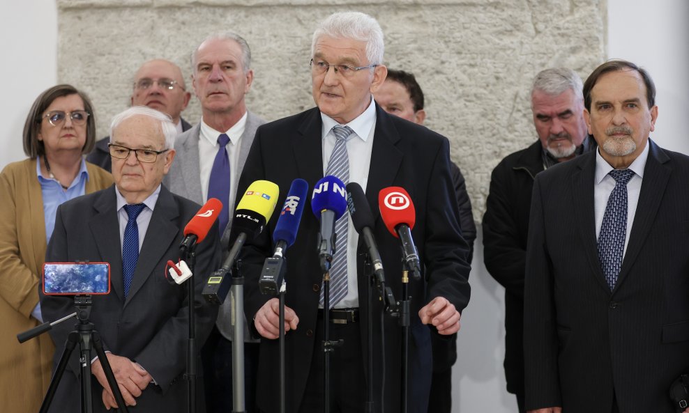 Umirovljenici se nisu dogovorili oko ključnih pitanja (ilustracija)