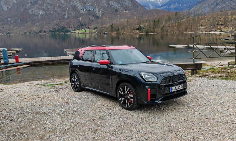 Mini John Cooper Works Countryman SE ALL4: dinamička premijera