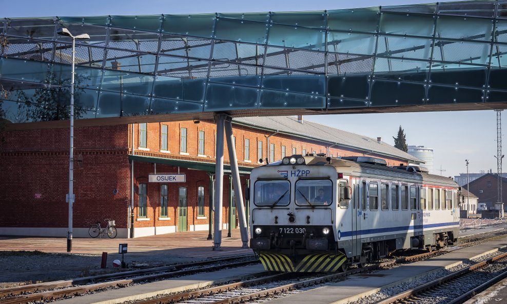 Hrvatske željeznice, kolodvor Osijek