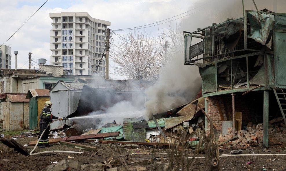 Raketni napad na Harkiv, Ukrajina