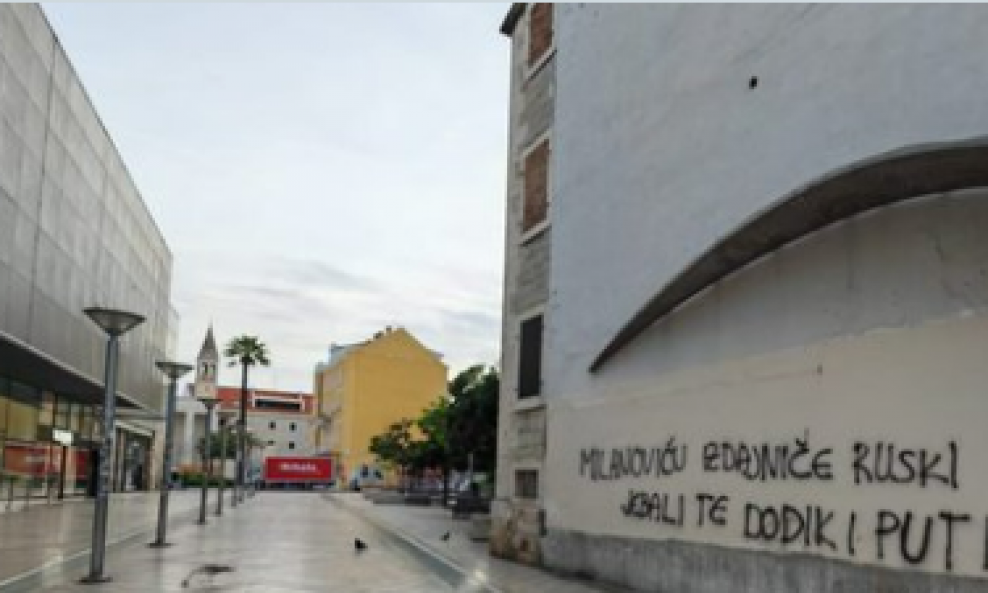 Grafit u Splitu upućen Milanoviću