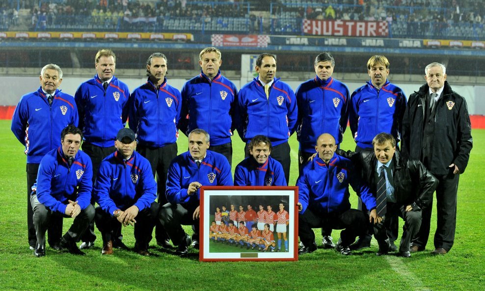 Saša Peršon (stoji, treći slijeva) - bio je dio hrvatske reprezentacije koja je igrala povijesnu utakmicu protiv SAD-a