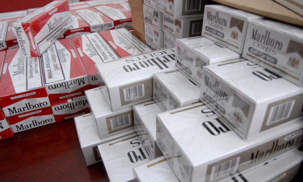 marlboro šteke cigareta