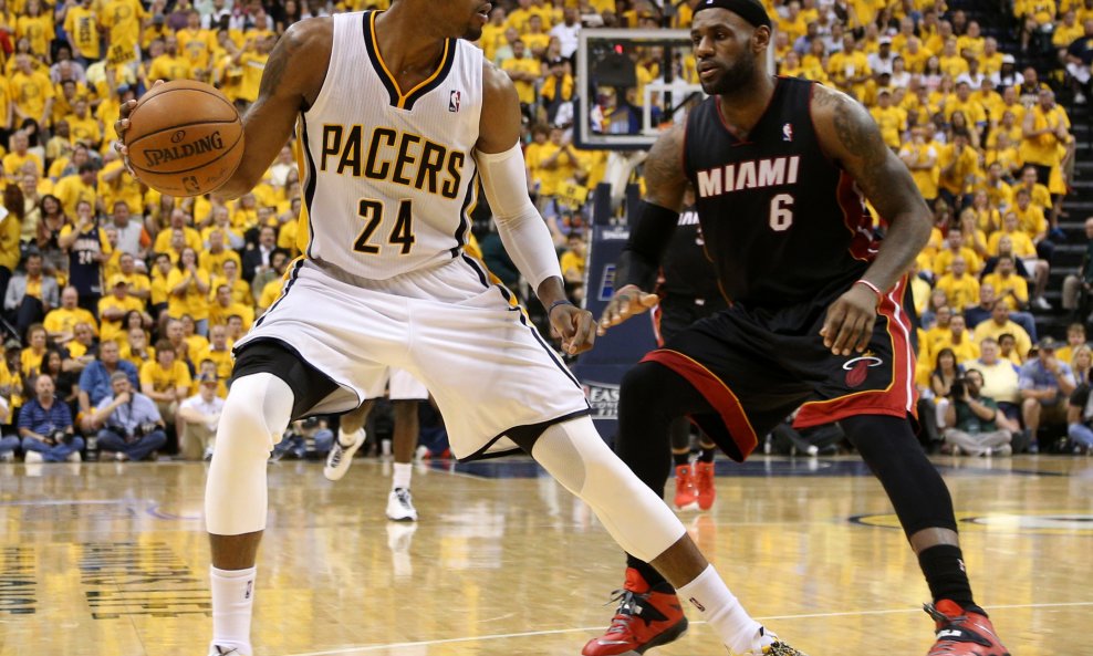 Paul George i LeBron James