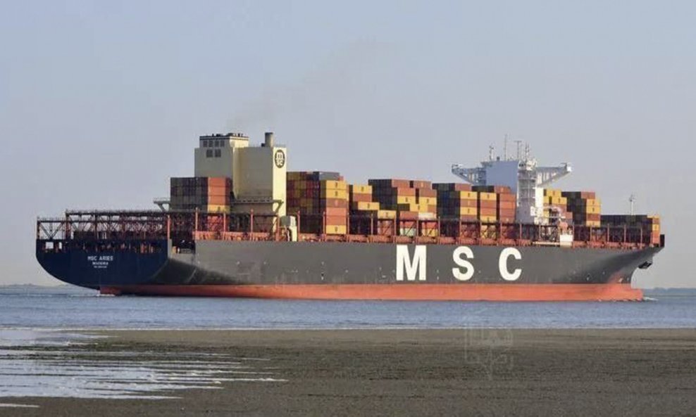 MSC aries kontejnerski brod