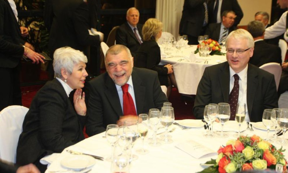 Jadranka Kosr Stjepan Mesić Ivo Josipović