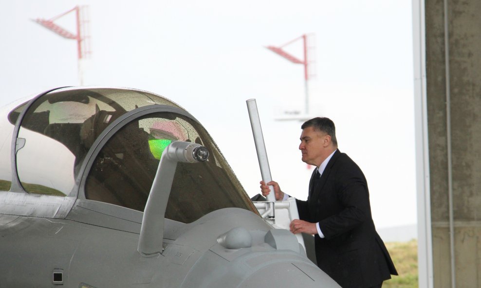 Milanović se popeo na avion Rafale