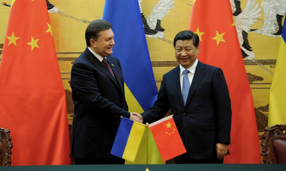 Viktor Januković i kineski predsjednik Xi Jinping