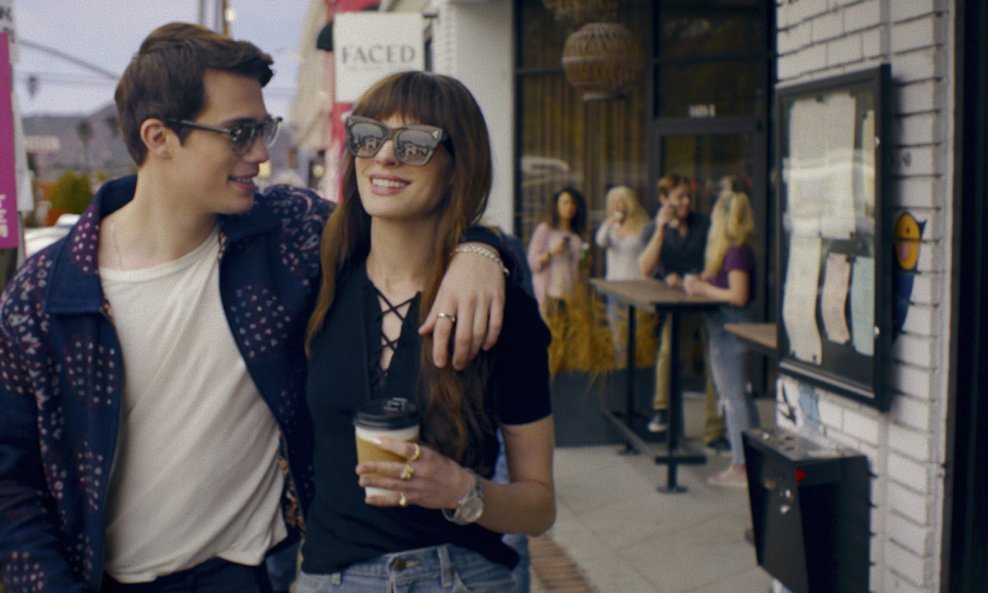 Romantična komedija 'The Idea of You' s Anne Hathaway stiže na Prime Video 2. svibnja