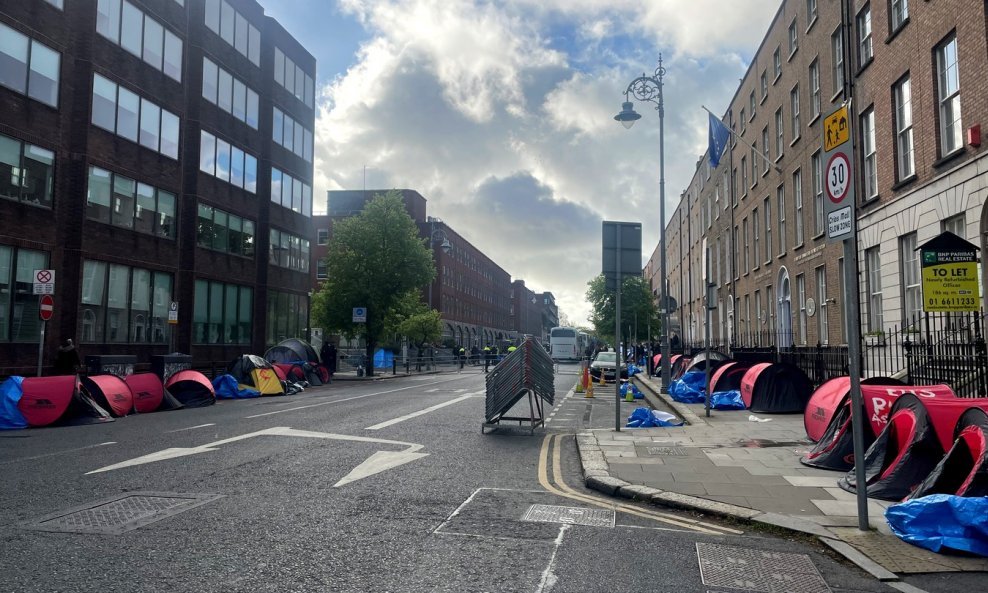 Migrantski šatori u centru Dublina