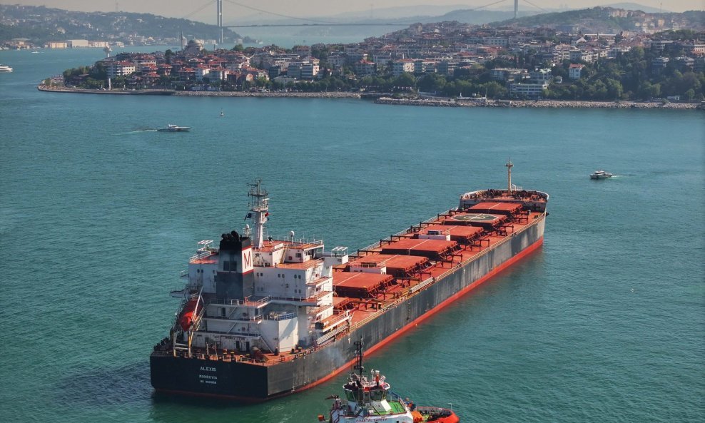 Bosporski tjesnac, nasukani brod Ukrajine