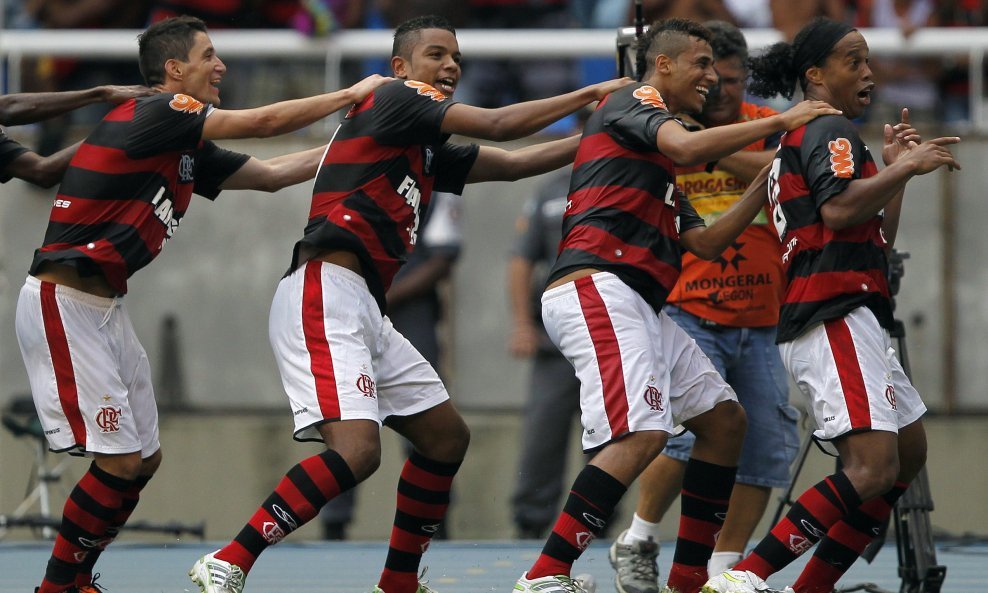 Ronaldinho i suigrači