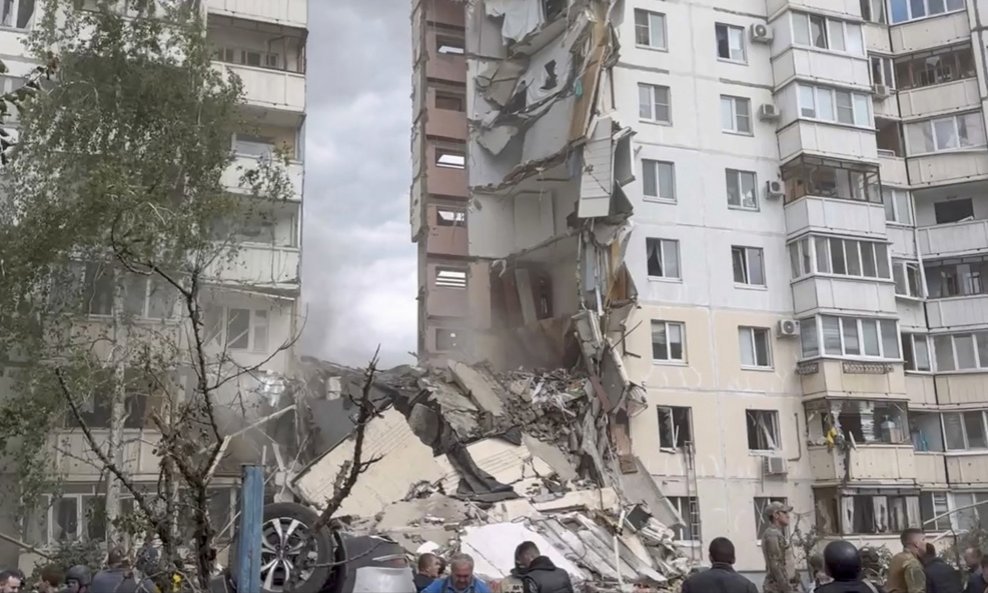Urušena zgrada u Belgorodu