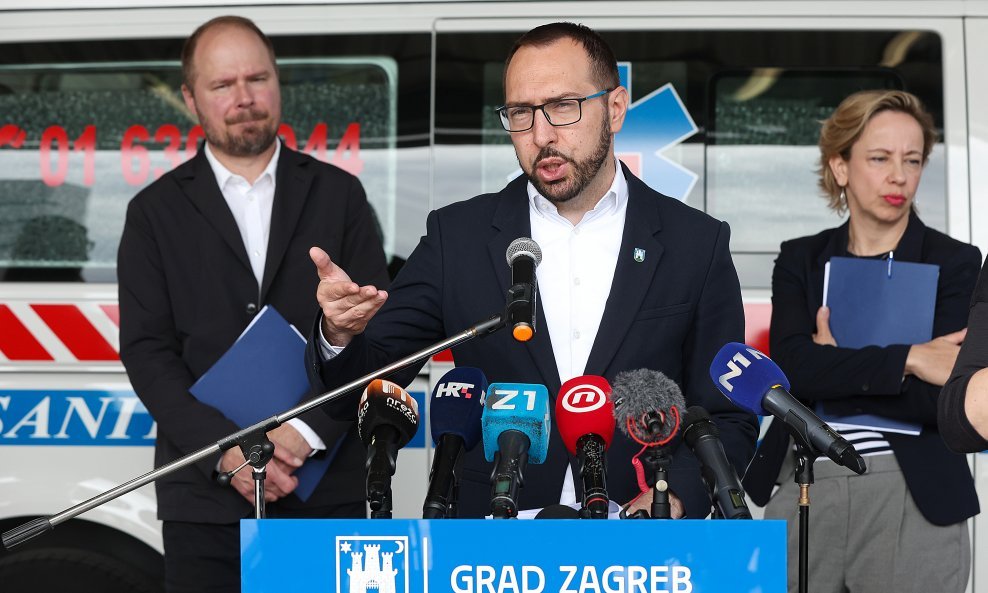 Luka Korlaet, Tomislav Tomašević i Danijela Dolenec