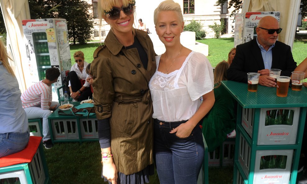 Aleksandra Dojčinović, Ana Miščević