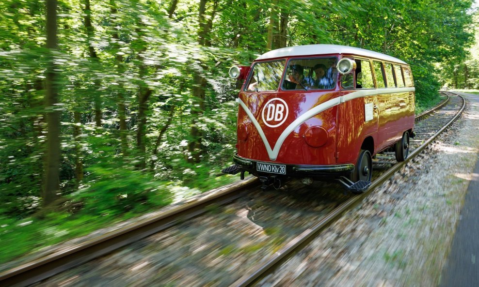 Željeznički bus VW Bulli iz 1955. – poznat i kao Klv -20