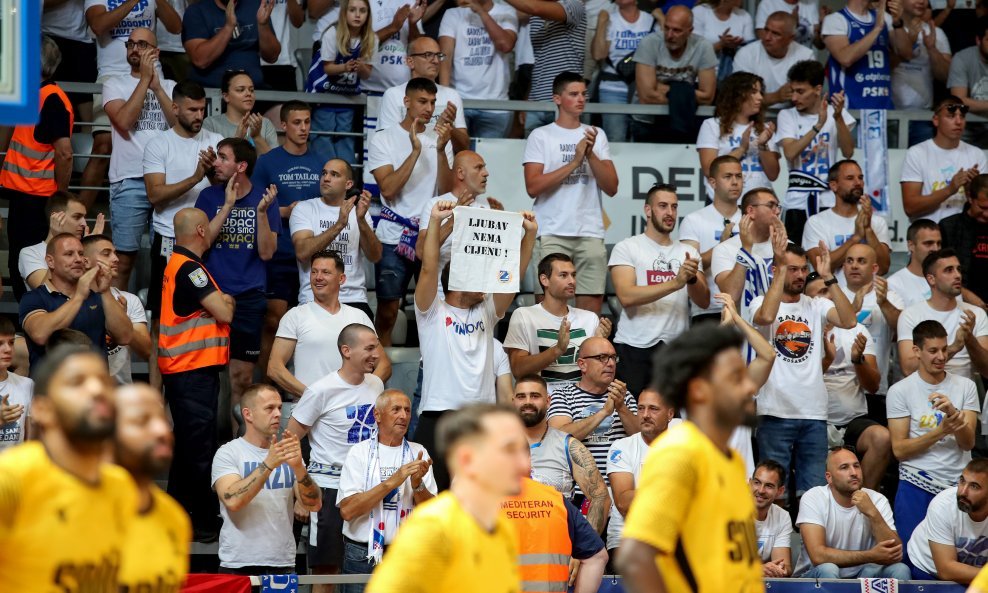KK Split u dvorani Krešimir Ćosić tijekom prve utakmice doigravanja za naslov košarkaškog prvaka Hrvatske