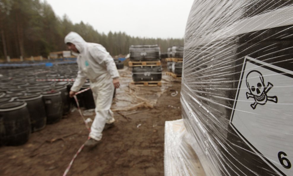 Otrov pesticid toksično