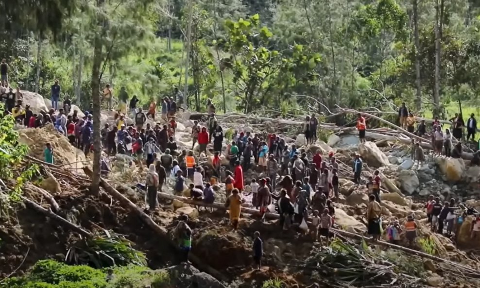 Papua Nova Gvineja - klizišta