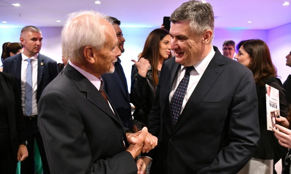 Zoran Milanović s hrvatskim iseljenicima u Brazilu