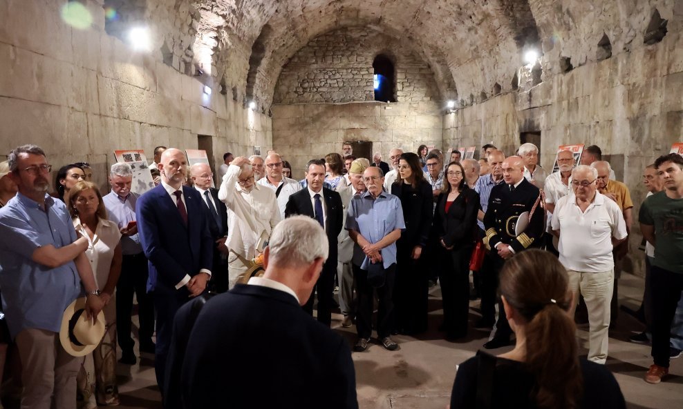Split: Izložba povodom 80. obljetnice iskrcavanja u Normandiji 'Velike priče: 1944. - D Day i mi'