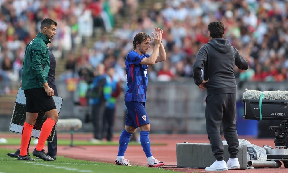 Luka Modrić izašao je iz igre u 55. minuti
