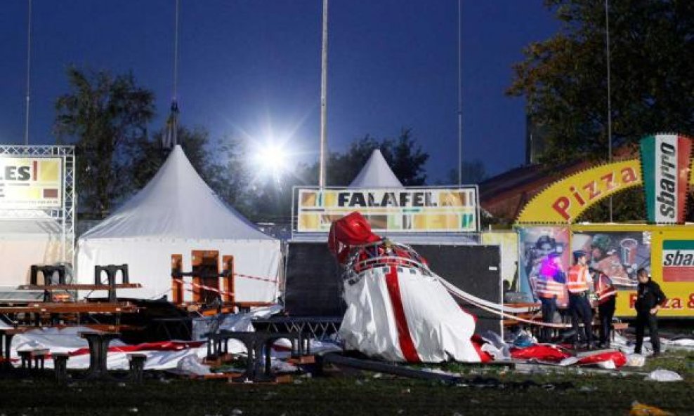 oluja na rock festivalu u belgiji