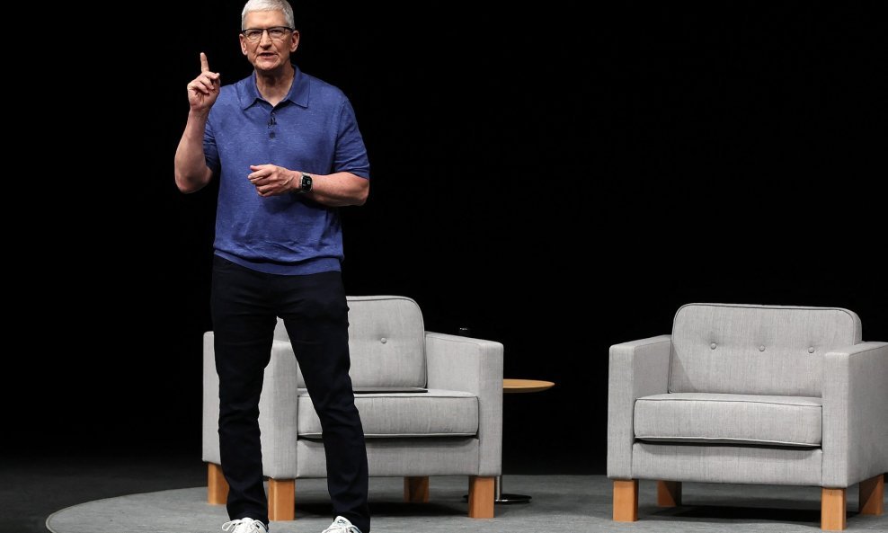 Tim Cook (Apple)