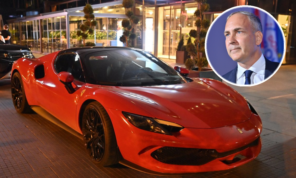 Stephen Nikola Bartulica i Ferrari u kojem je došao u stožer DP-a